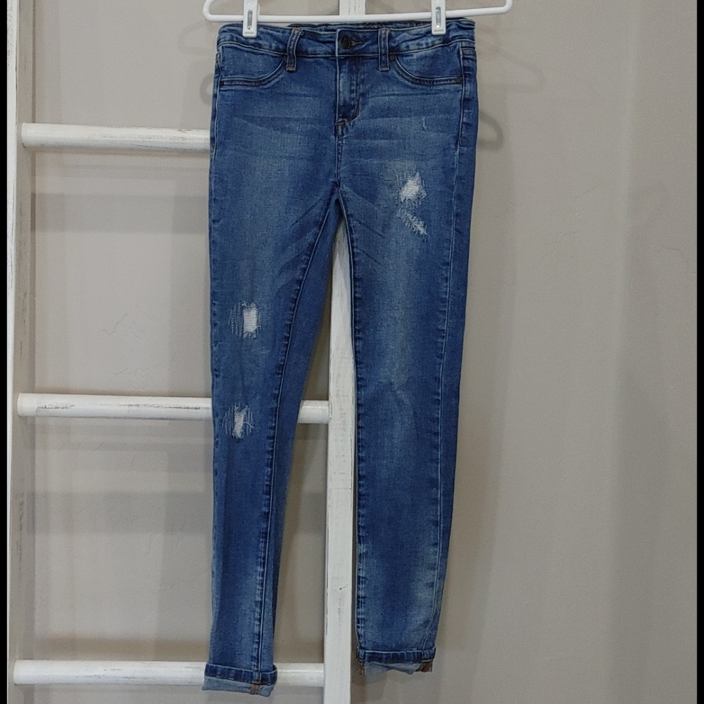 Light wash jeans
